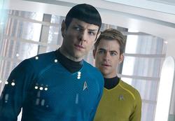 STAR TREK: DO TEMNOTY, Star Trek Into Darkness - Zachary Quinto, Chris Pine
